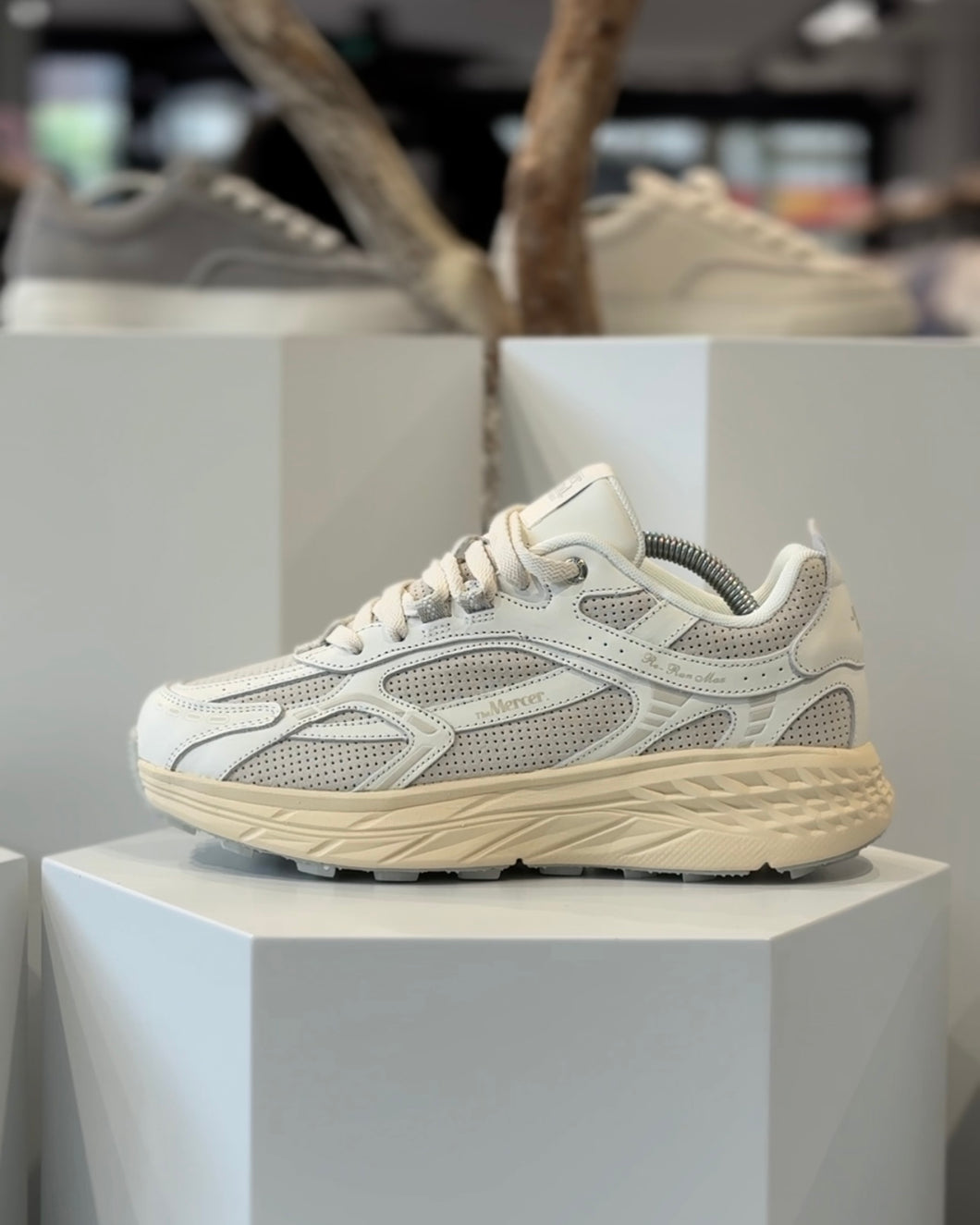 MERCER RE RUN MAX PERFORATED - OFF WHITE
