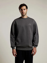 Afbeelding in Gallery-weergave laden, AEDEN HENRI SWEATER | DARK SHADOW