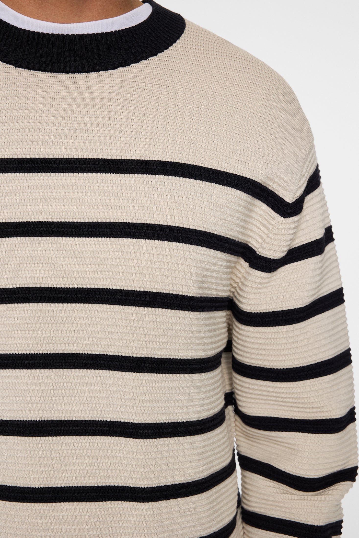 J.LINDEBERG Sawyer Stripe Crew Neck Moonbeam