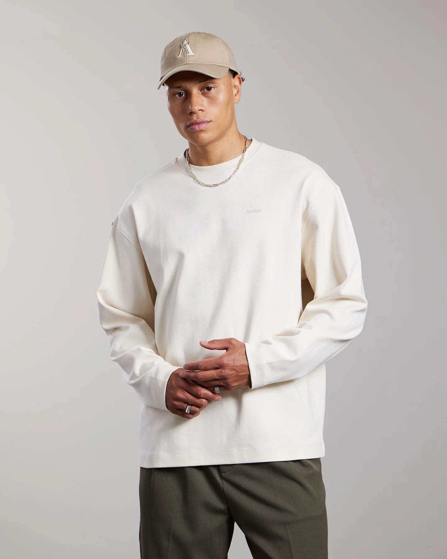 AEDEN TOINE LONG-SLEEVE TEE | WHITE CAP GREY