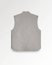 Afbeelding in Gallery-weergave laden, FILLING PIECES QUILTED VEST Atmosphere