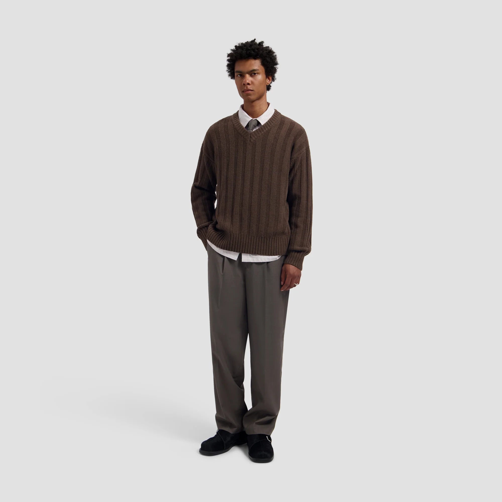 OLAF RIBBED KNITTED V-NECK Chocolate Chip