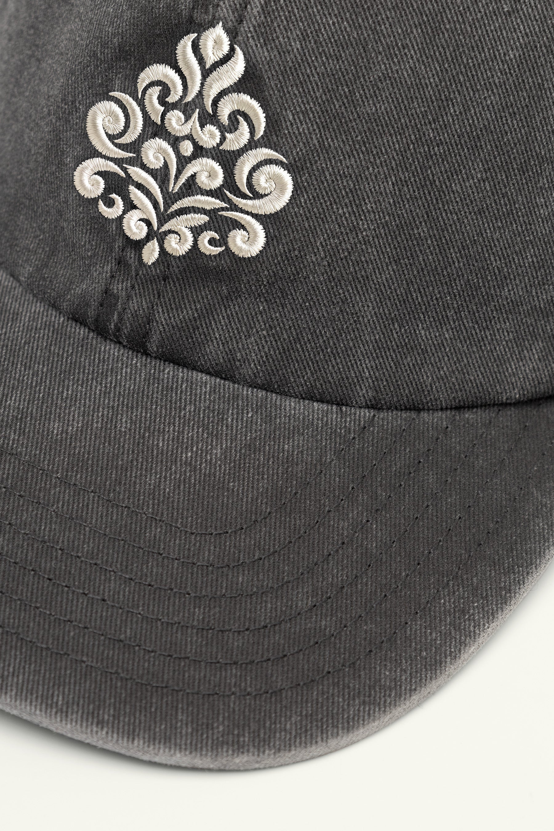 DON'T WASTE CULTURE YSOLAINE Washed Black