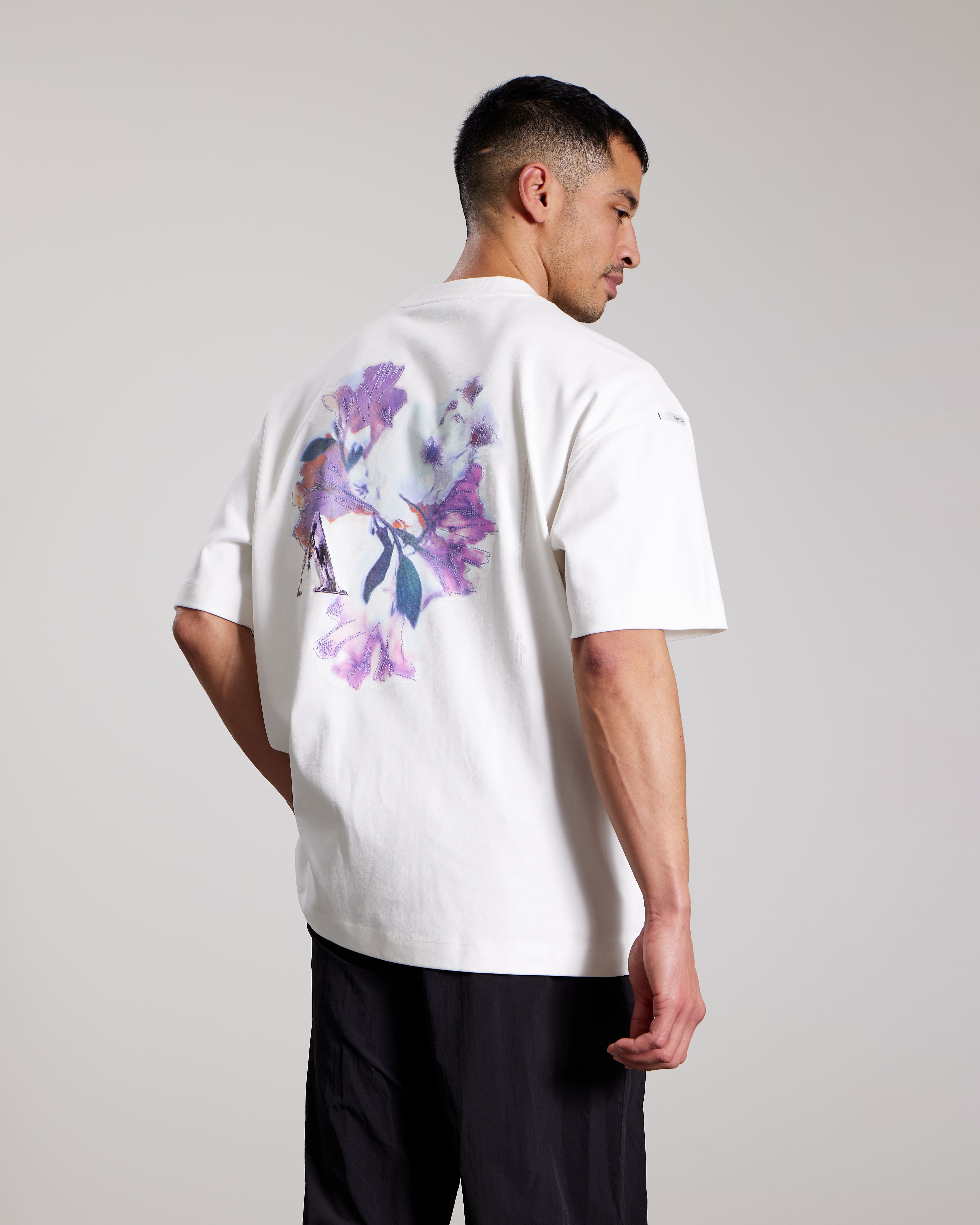 AEDEN TAURIEL TEE Off White