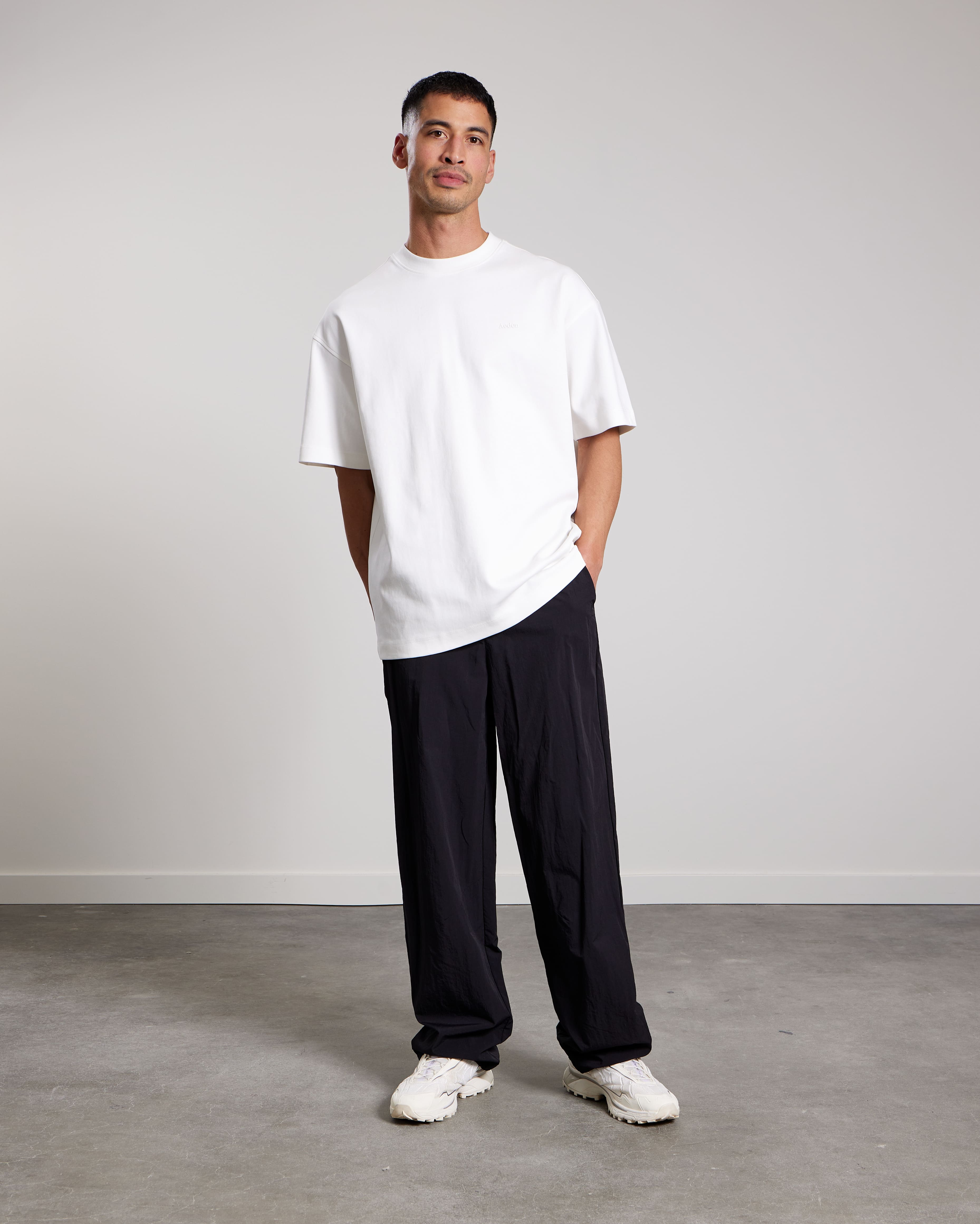 AEDEN TAURIEL TEE Off White
