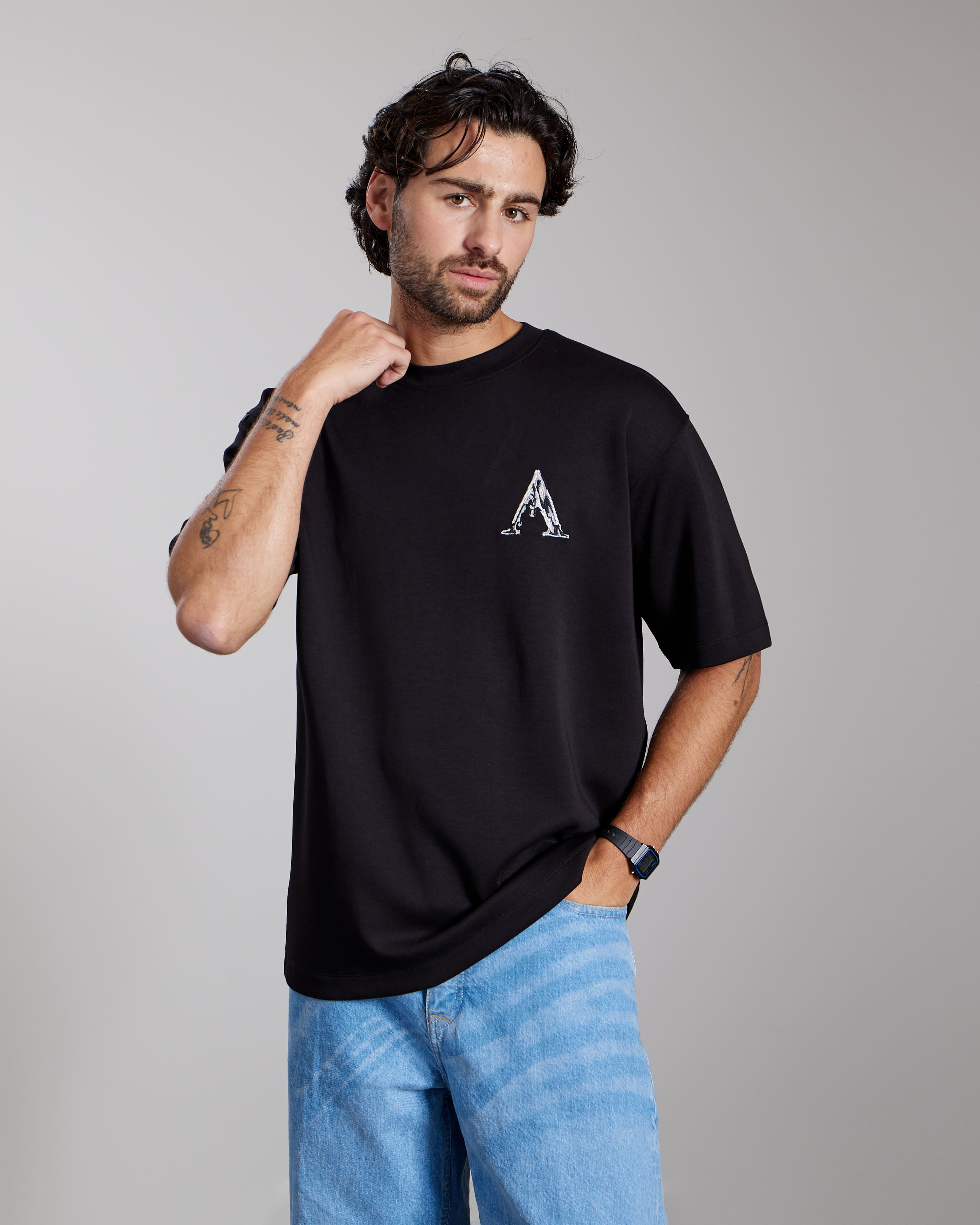 AEDEN ETTORE TEE BLACK