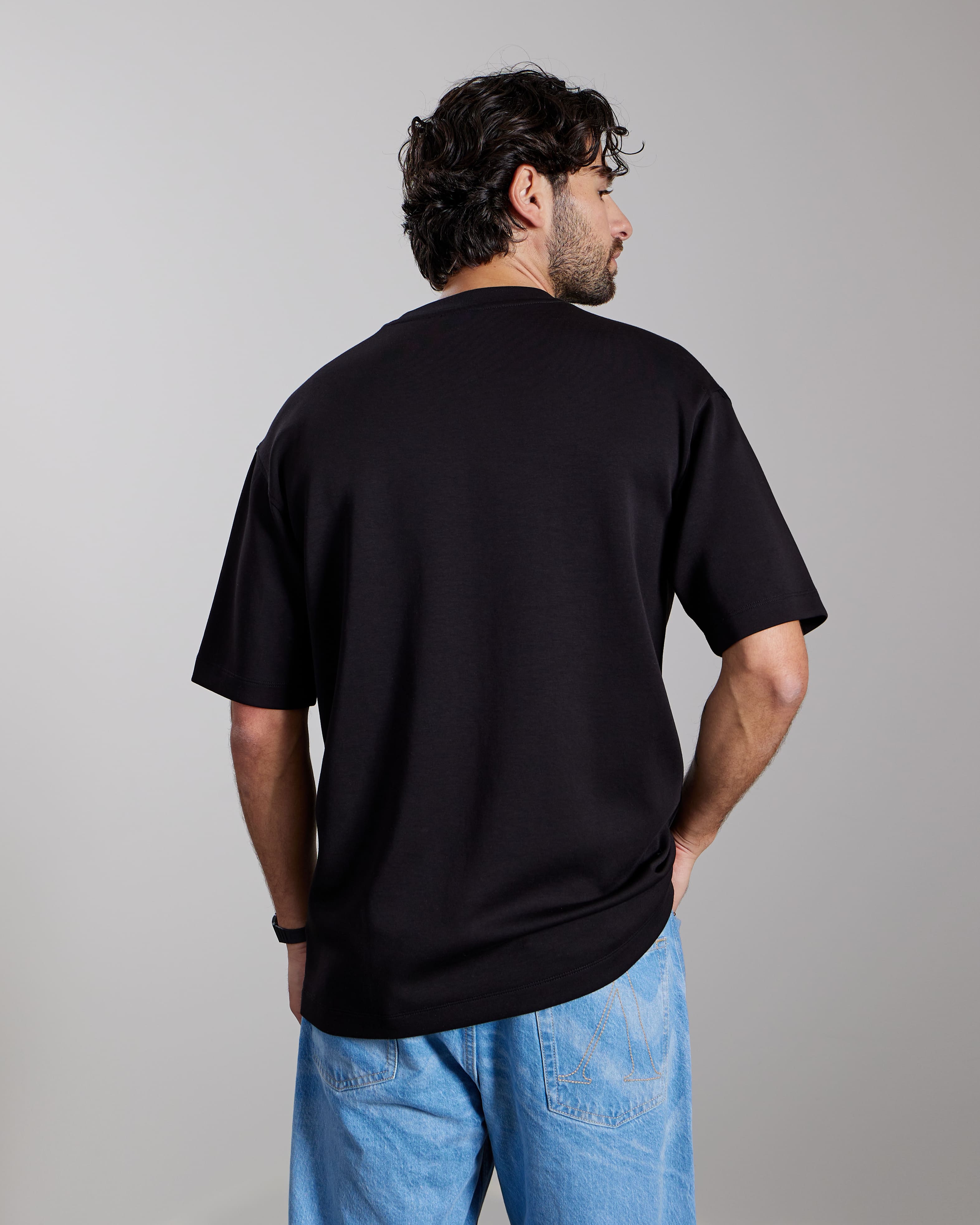 AEDEN ETTORE TEE BLACK