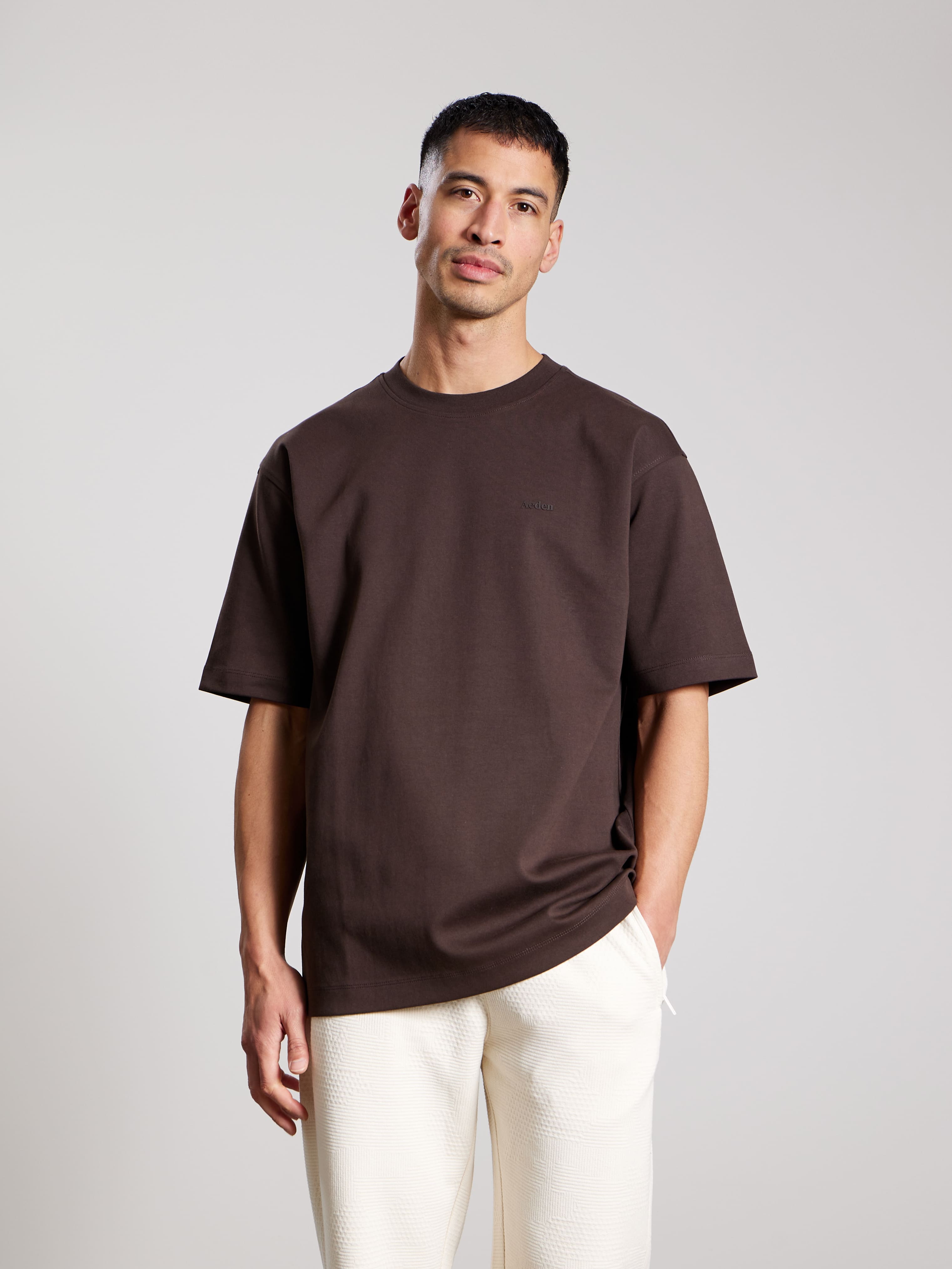 AEDEN ROMELO TEE Ganache