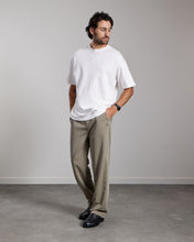 Afbeelding in Gallery-weergave laden, AEDEN ZAVIANO TEE Off White