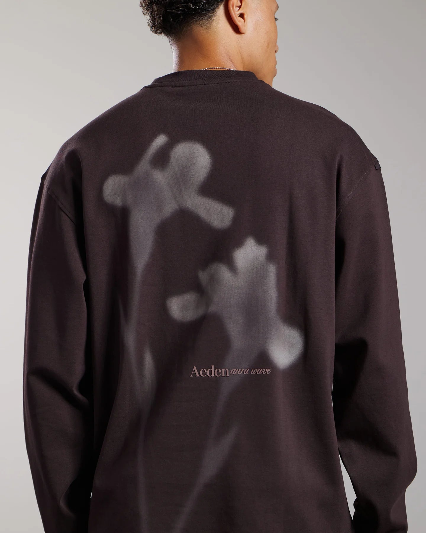 AEDEN TOINE LONG-SLEEVE TEE | GANACHE