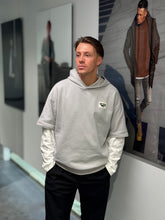 Afbeelding in Gallery-weergave laden, HTS74 ARS SLEEVELESS HOODIE  Grey