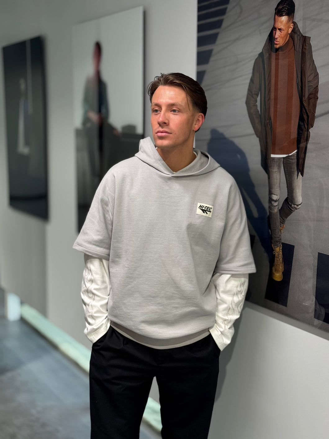 HTS74 ARS SLEEVELESS HOODIE  Grey