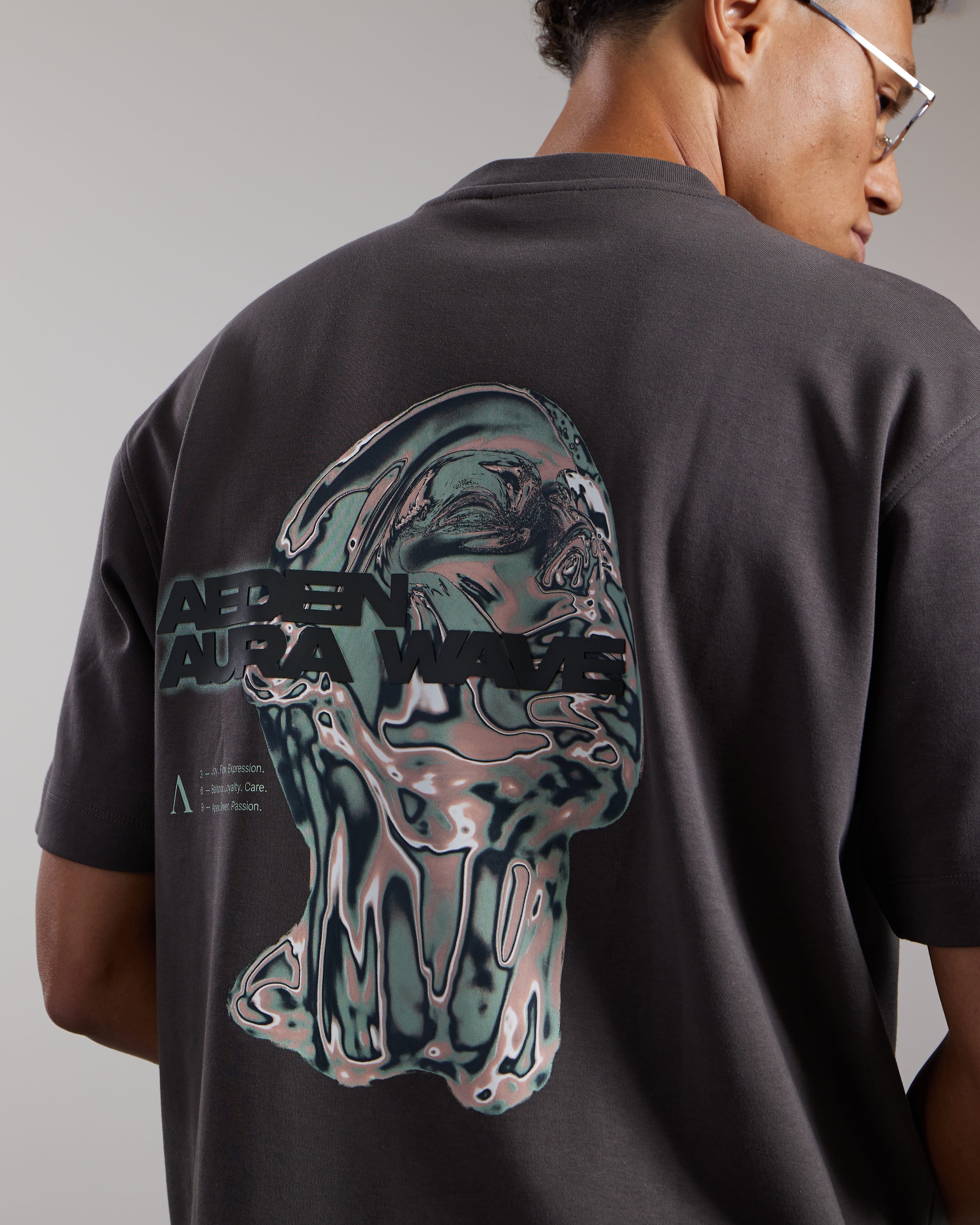 AEDEN LUMA TEE RAVEN