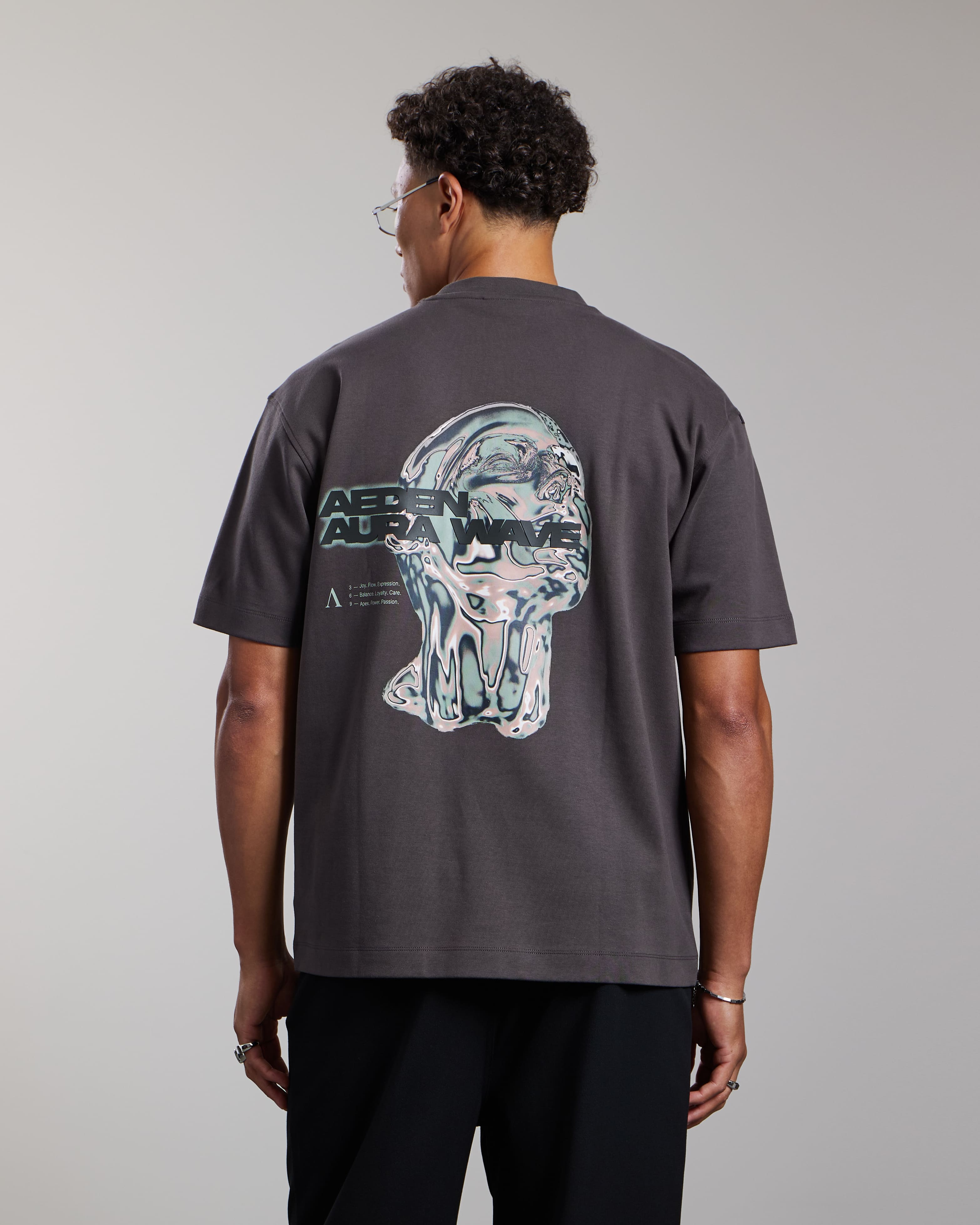 AEDEN LUMA TEE RAVEN