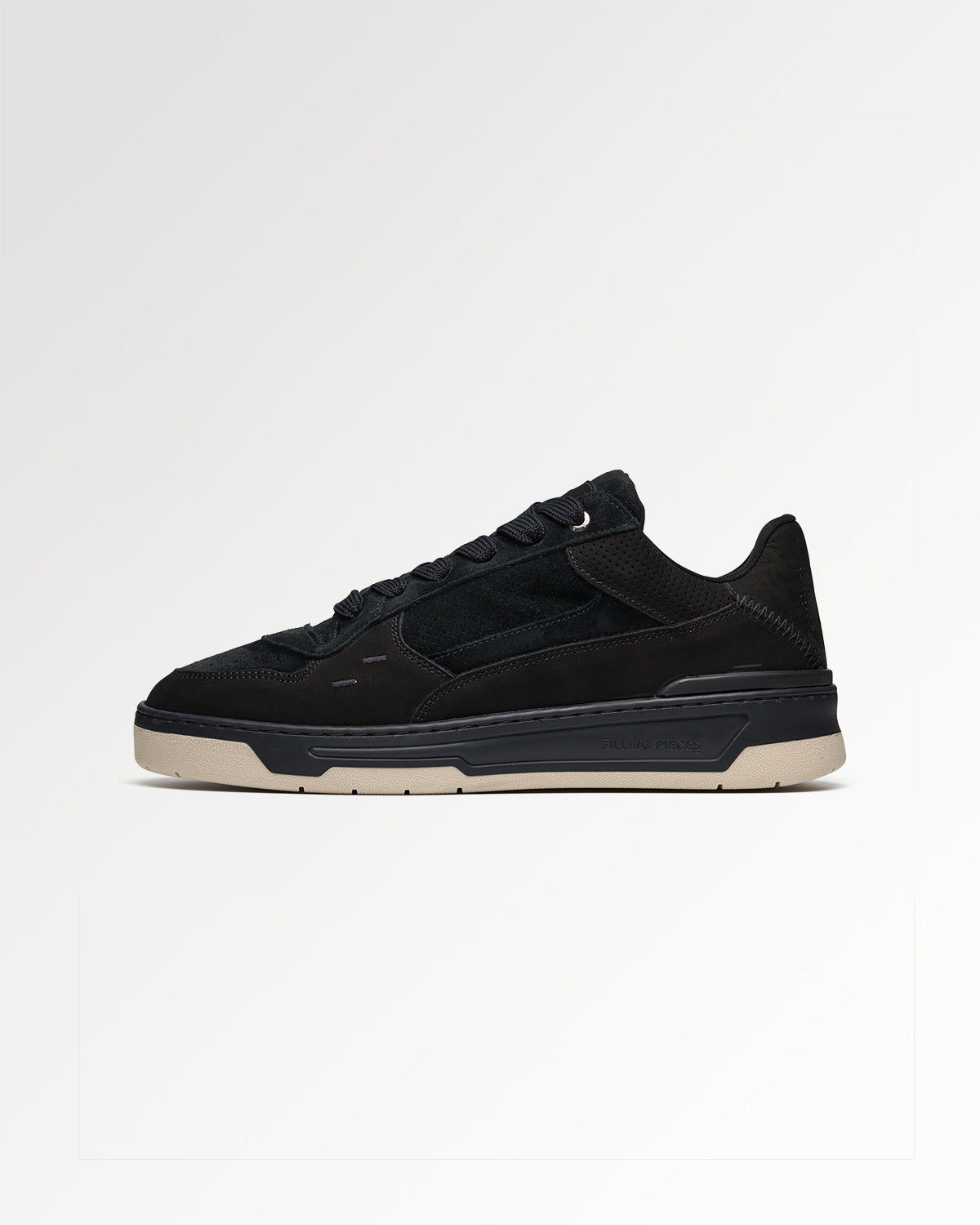 FILLING PIECES CRUISER SUEDE Black