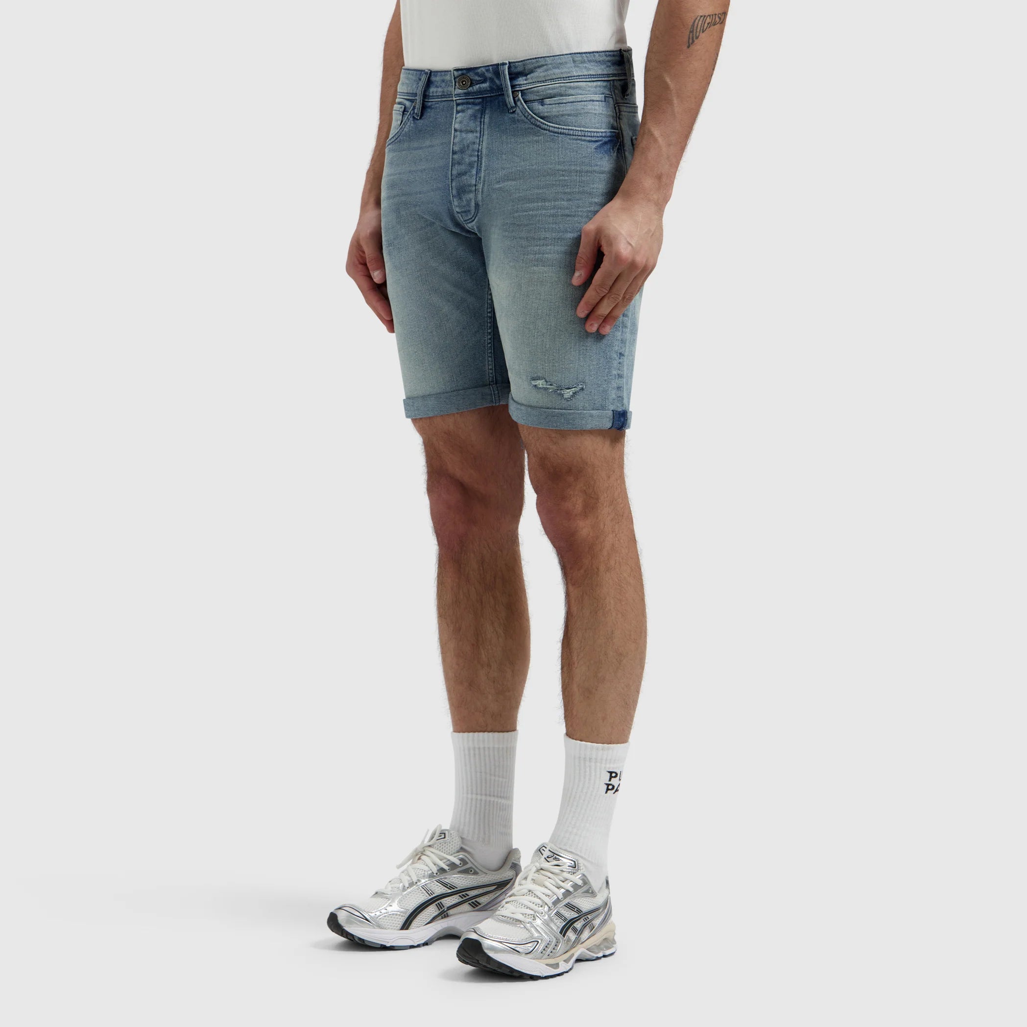 THE MILES SLIM FIT SHORT W1622