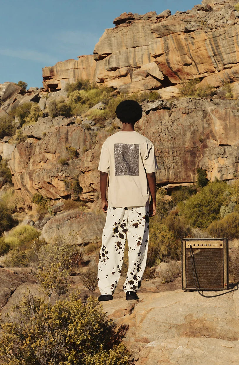 AMPÉRE August Dry Jersey OE Tee | Abbey Stone