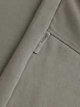 Afbeelding in Gallery-weergave laden, AEDEN WORTHY SWEATER | VETIVER