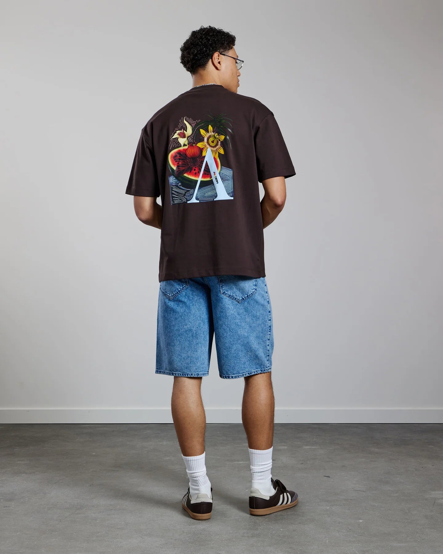 AEDEN MALONE TEE | GANACHE