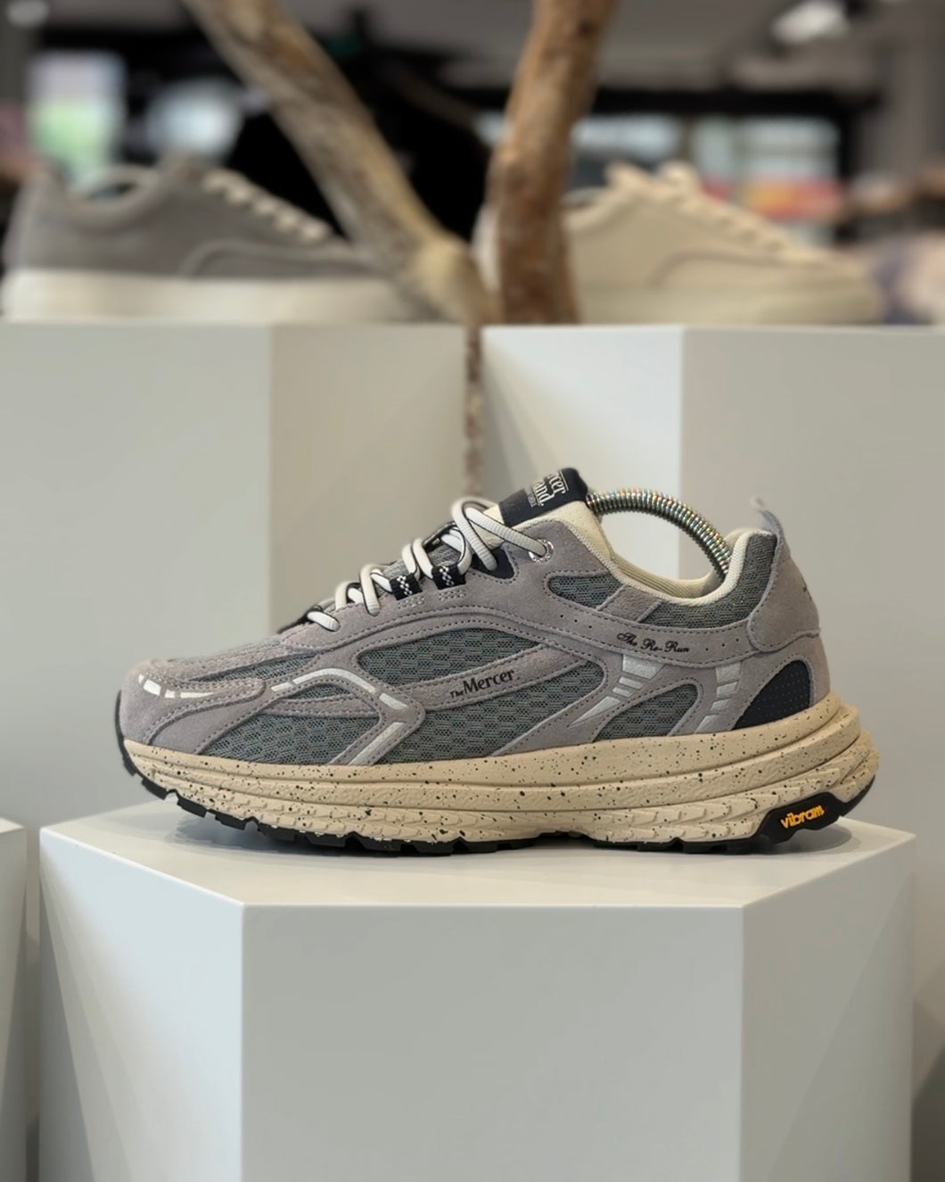 MERCER RE RUN VIBRAM - NAVY/MISCELLANEOUS