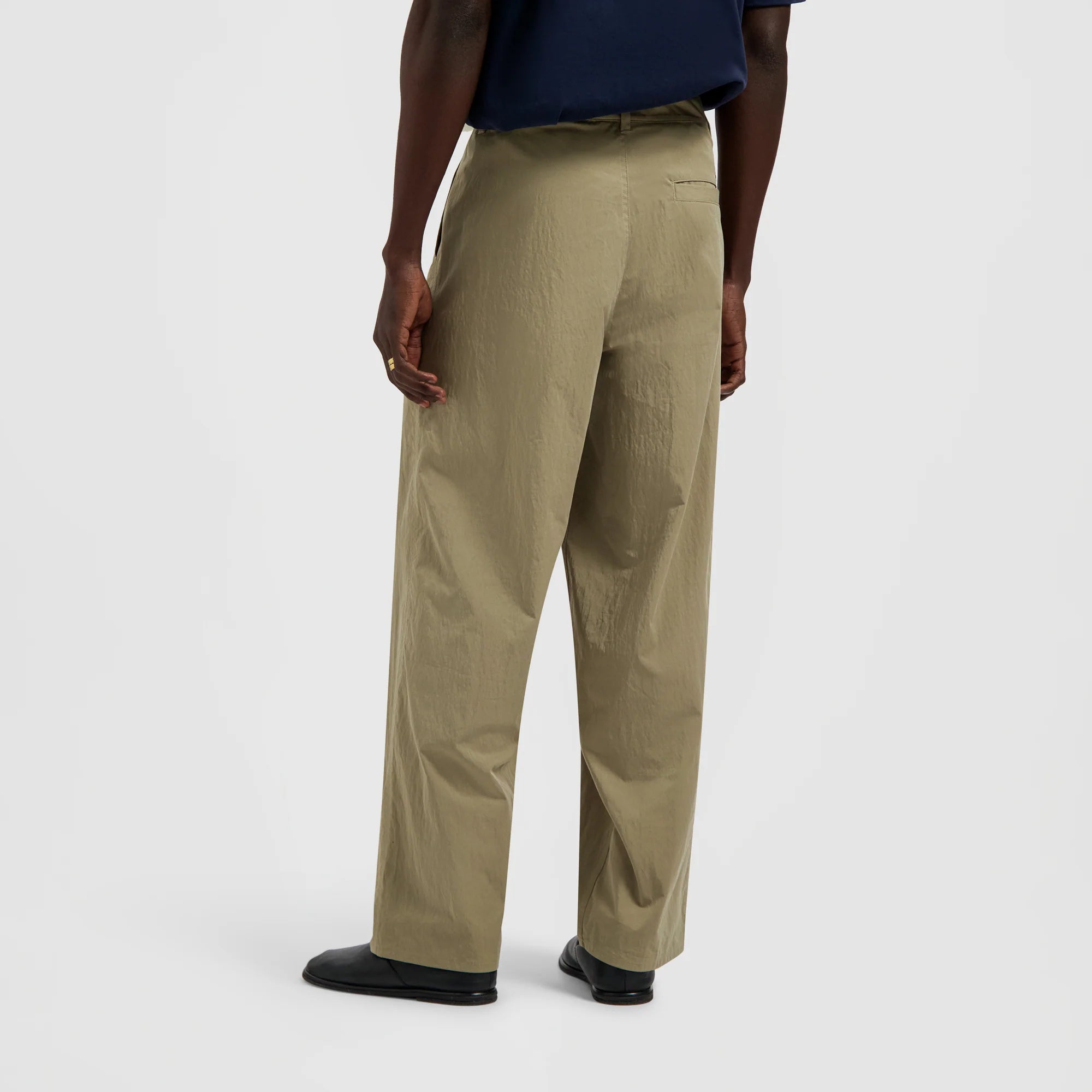 OLAF BARREL LEG PANT