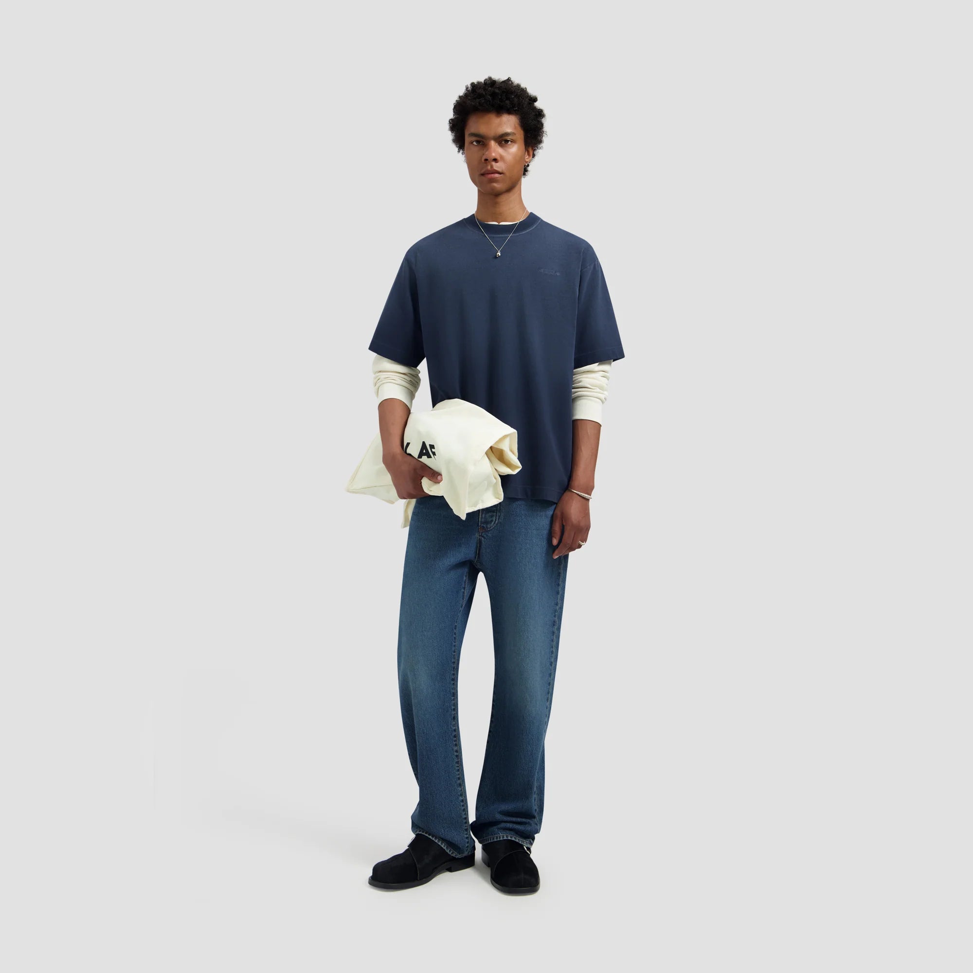 OLAF SPRAYED STUDIO TEE - NAVY