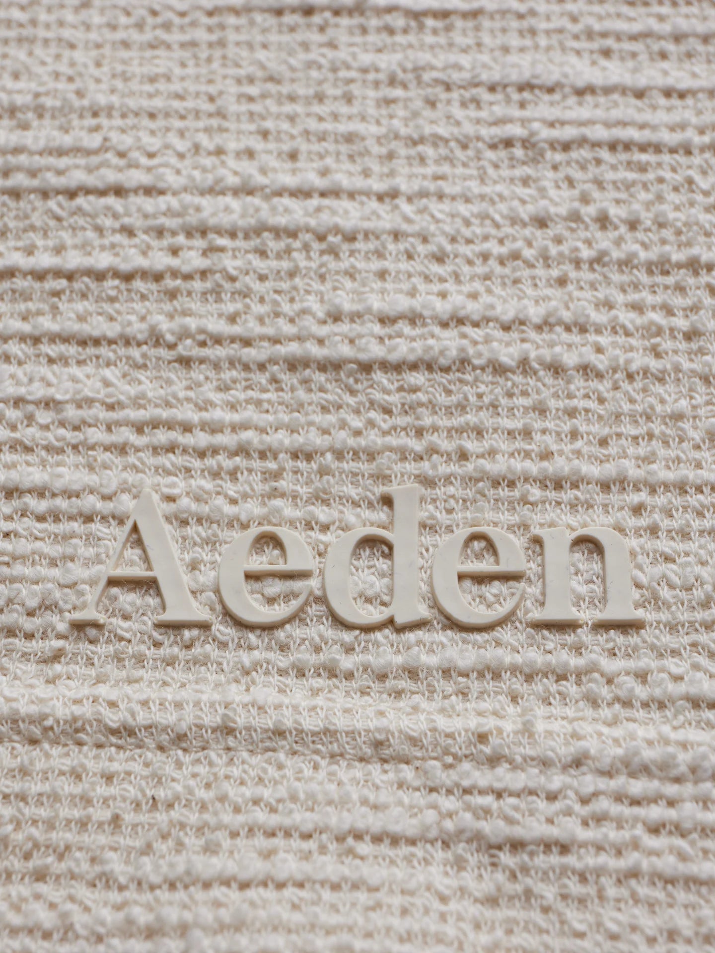AEDEN HUGO SHORTS | OFF-WHITE
