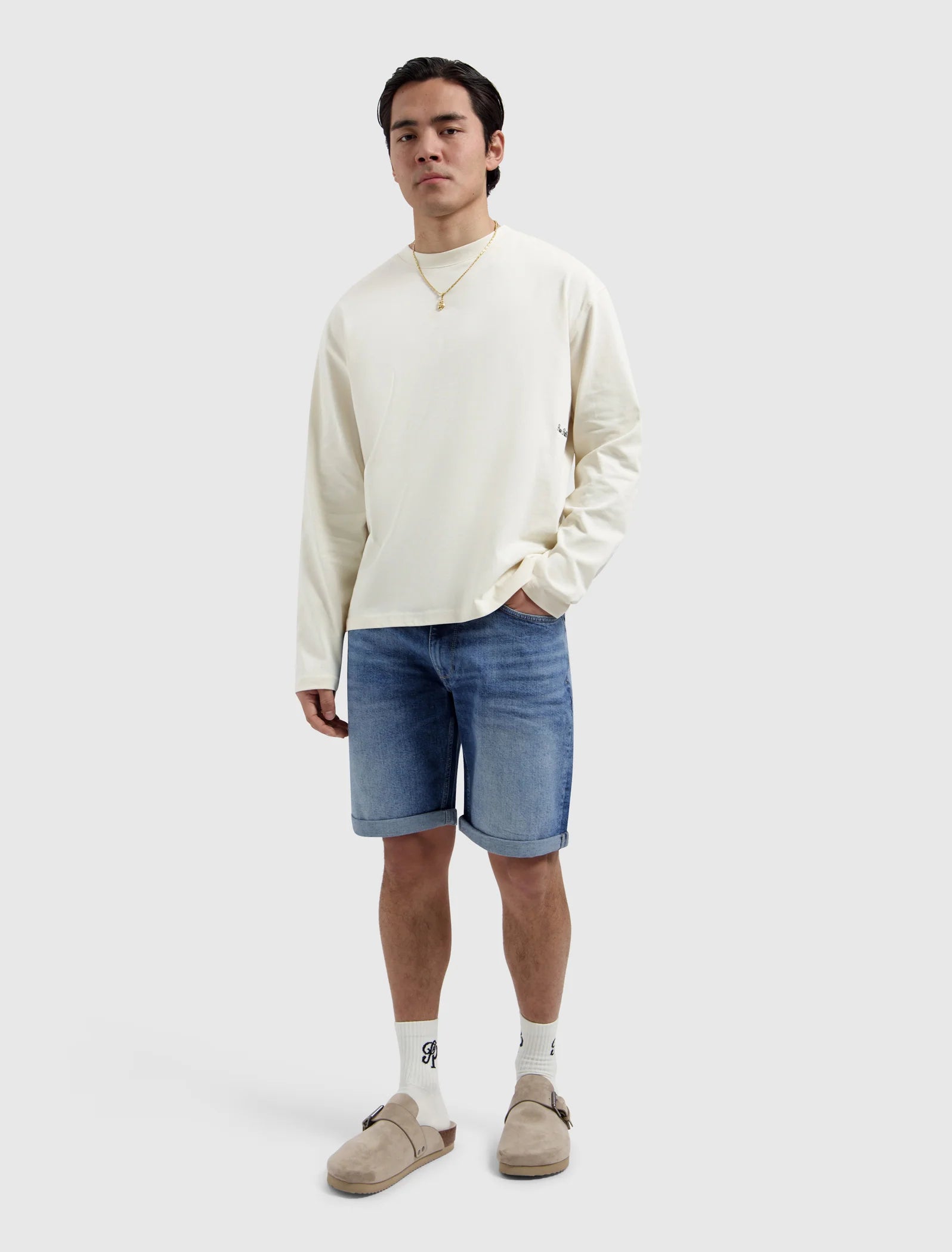 THE MILES SLIM FIT SHORT W1645