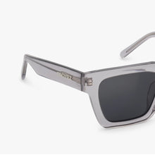 Afbeelding in Gallery-weergave laden, CROYEZ CROYEZ APEX SUNGLASSES - Transparent