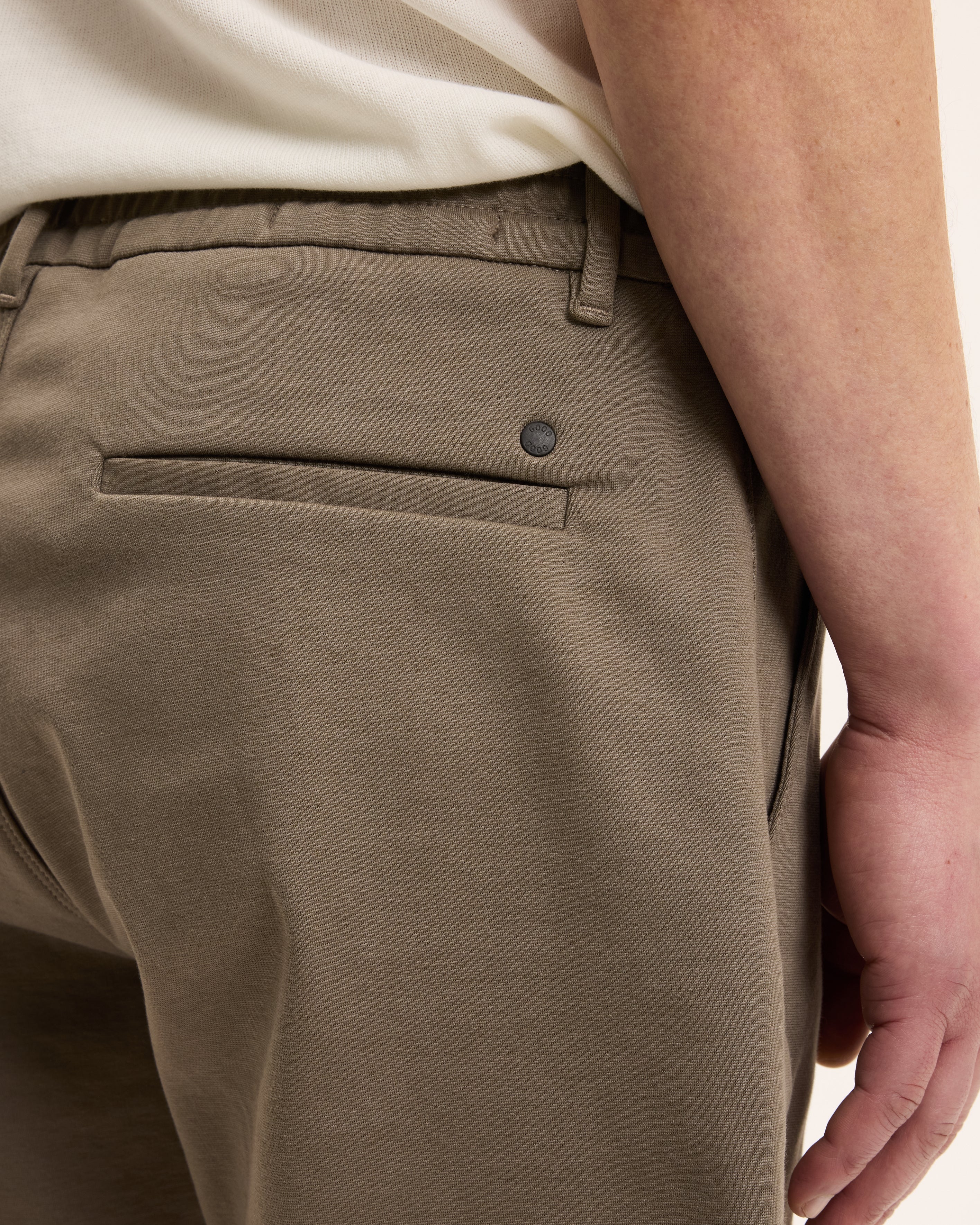 GOOD PEOPLE Harlem Slim Fit Chino Short Earth