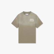 Afbeelding in Gallery-weergave laden, CROYEZ SPRAYED ATELIER T-SHIRT | DUSTY OLIVE