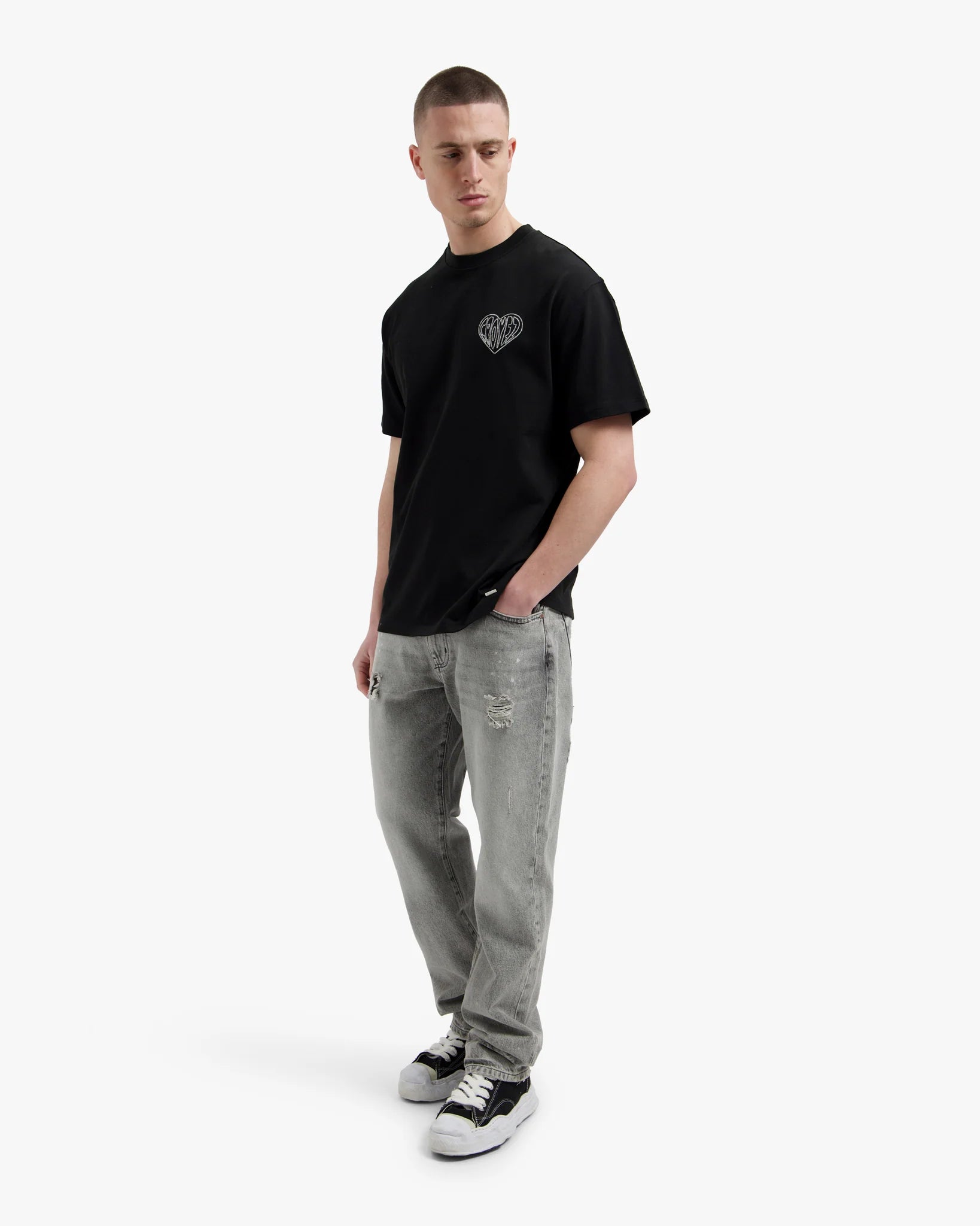 CROYEZ Stitched Heart T-Shirt Vintage Black
