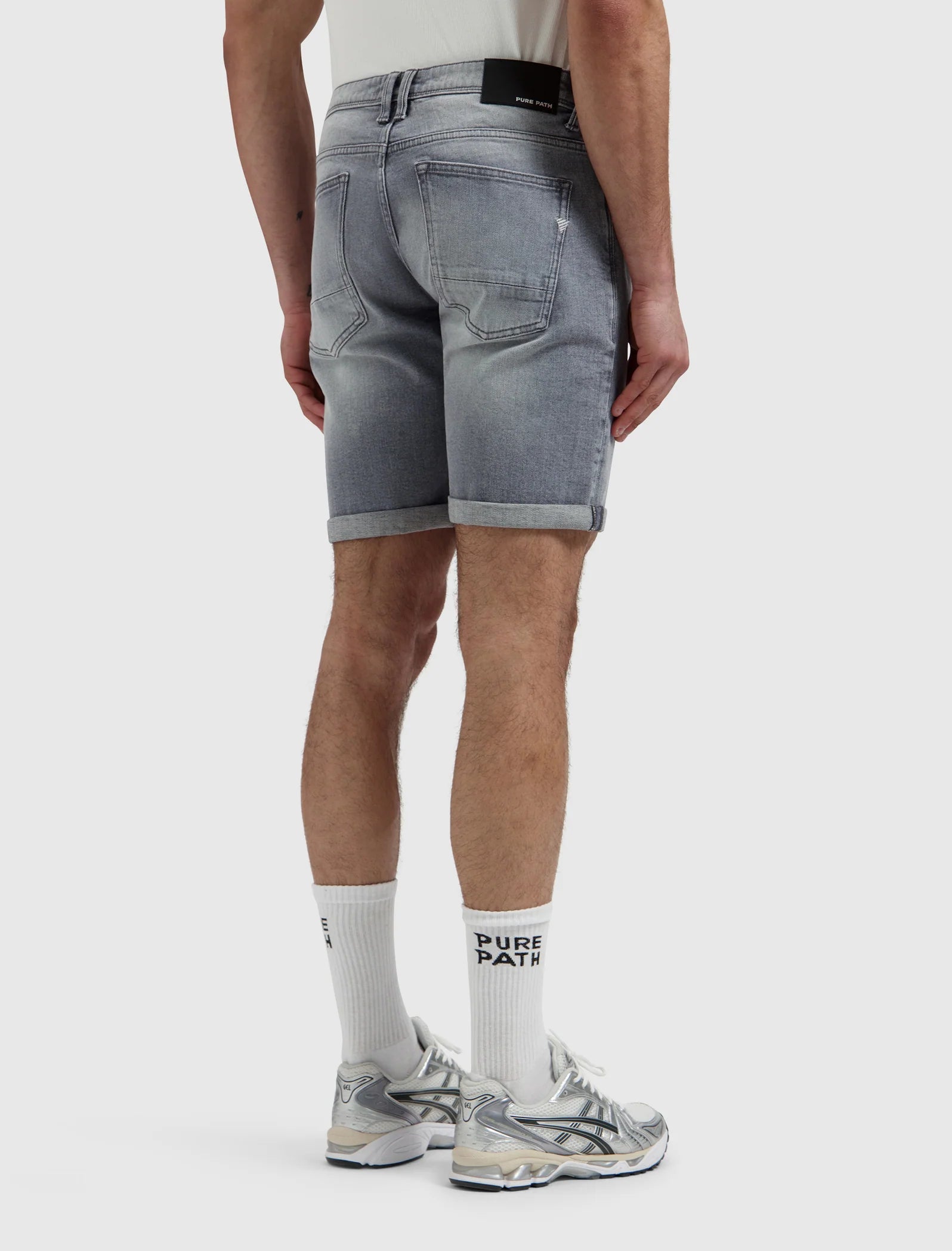 THE MILES SLIM FIT SHORT W1605