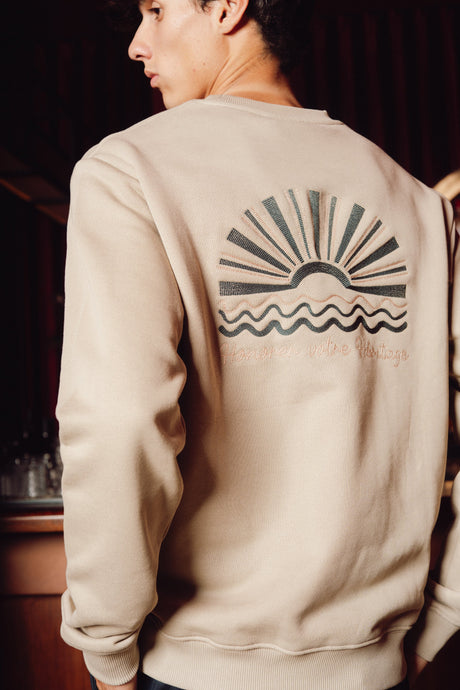 EDMONDS - Honorer horizon crewneck - Dark sand