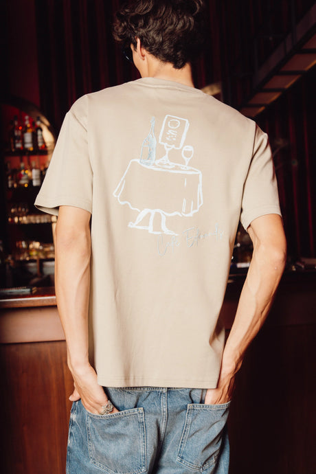 EDMONDS Le Café T-shirt - Dark sand