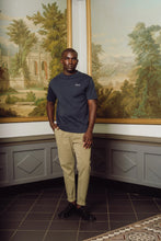 Afbeelding in Gallery-weergave laden, EDMONDS Le Café T-shirt - Navy