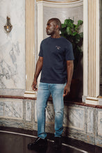 Afbeelding in Gallery-weergave laden, EDMONDS Moule Maniere tee - Navy