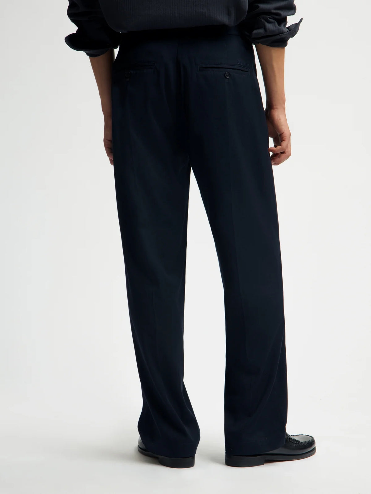 OLAF WOOL BLEND RELAXED PLEATED PANT Navy