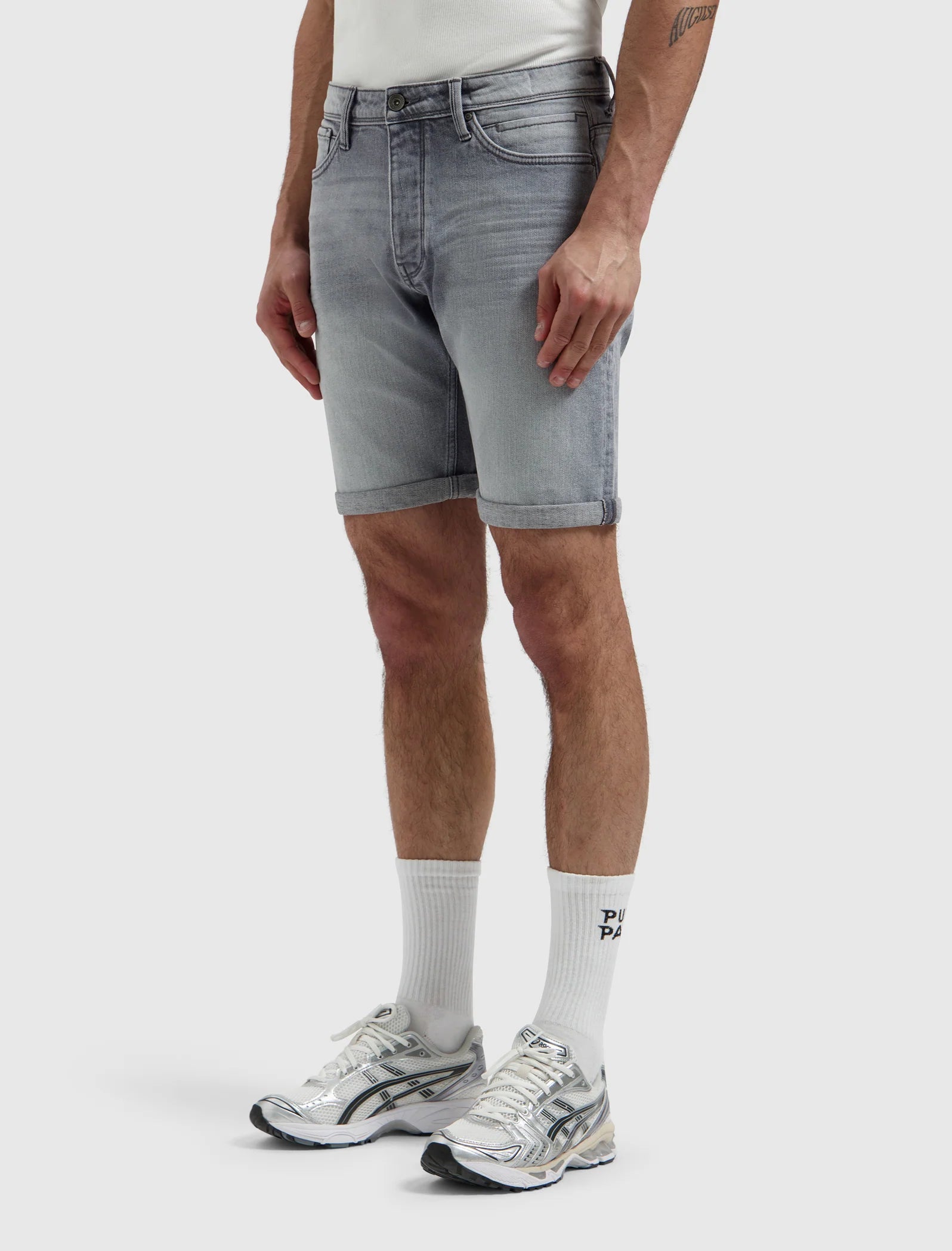 THE MILES SLIM FIT SHORT W1605