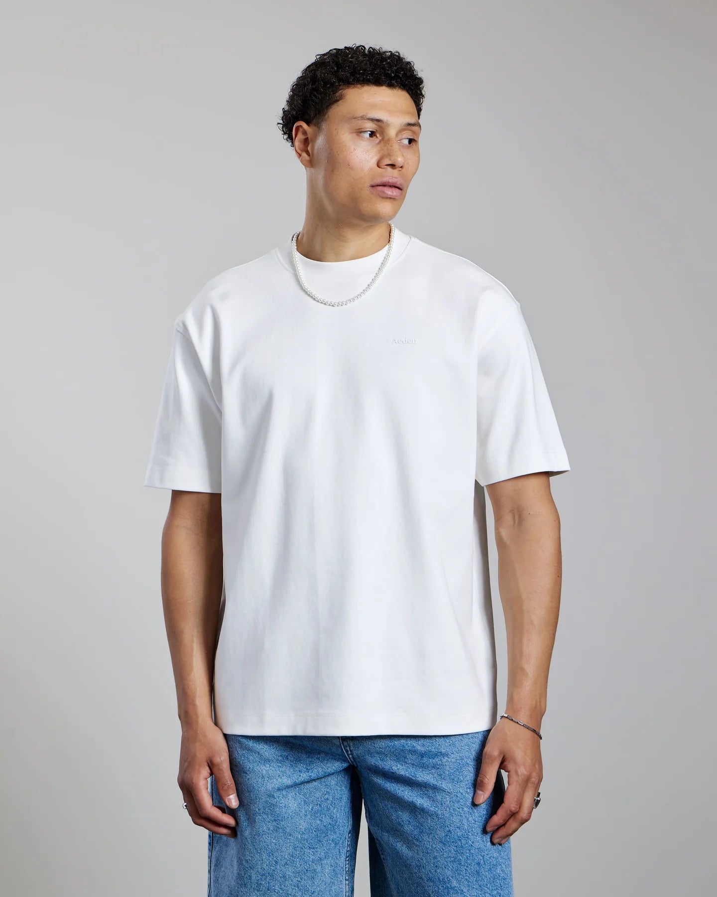 AEDEN TROPHY TEE | OFF-WHITE