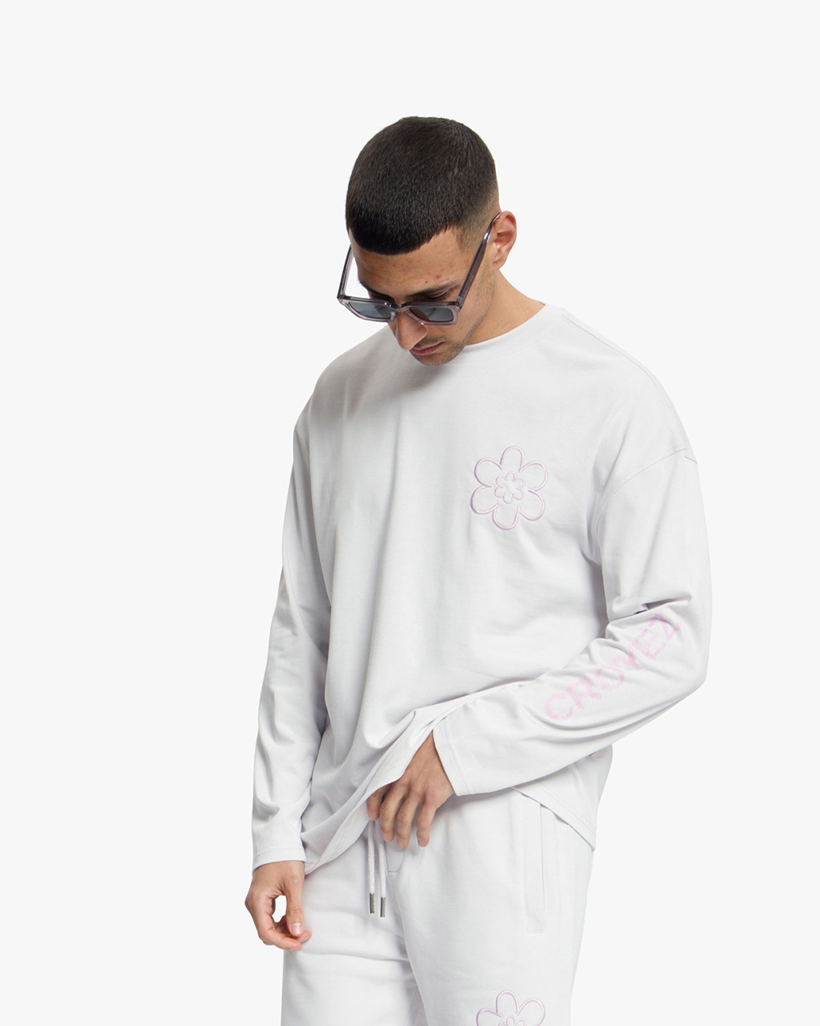 Croyez Contour De La Fleur Longsleeve | Light Grey