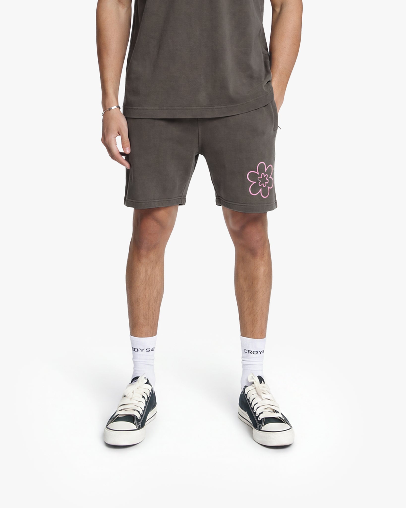 Croyez Contour De La Fleur Shorts | Washed Brown