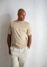 Afbeelding in Gallery-weergave laden, CLUB 24 TEE Sandbar