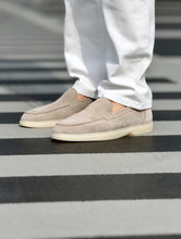 Afbeelding in Gallery-weergave laden, MASON GARMENTS - Amalfi Loafer - Taupe