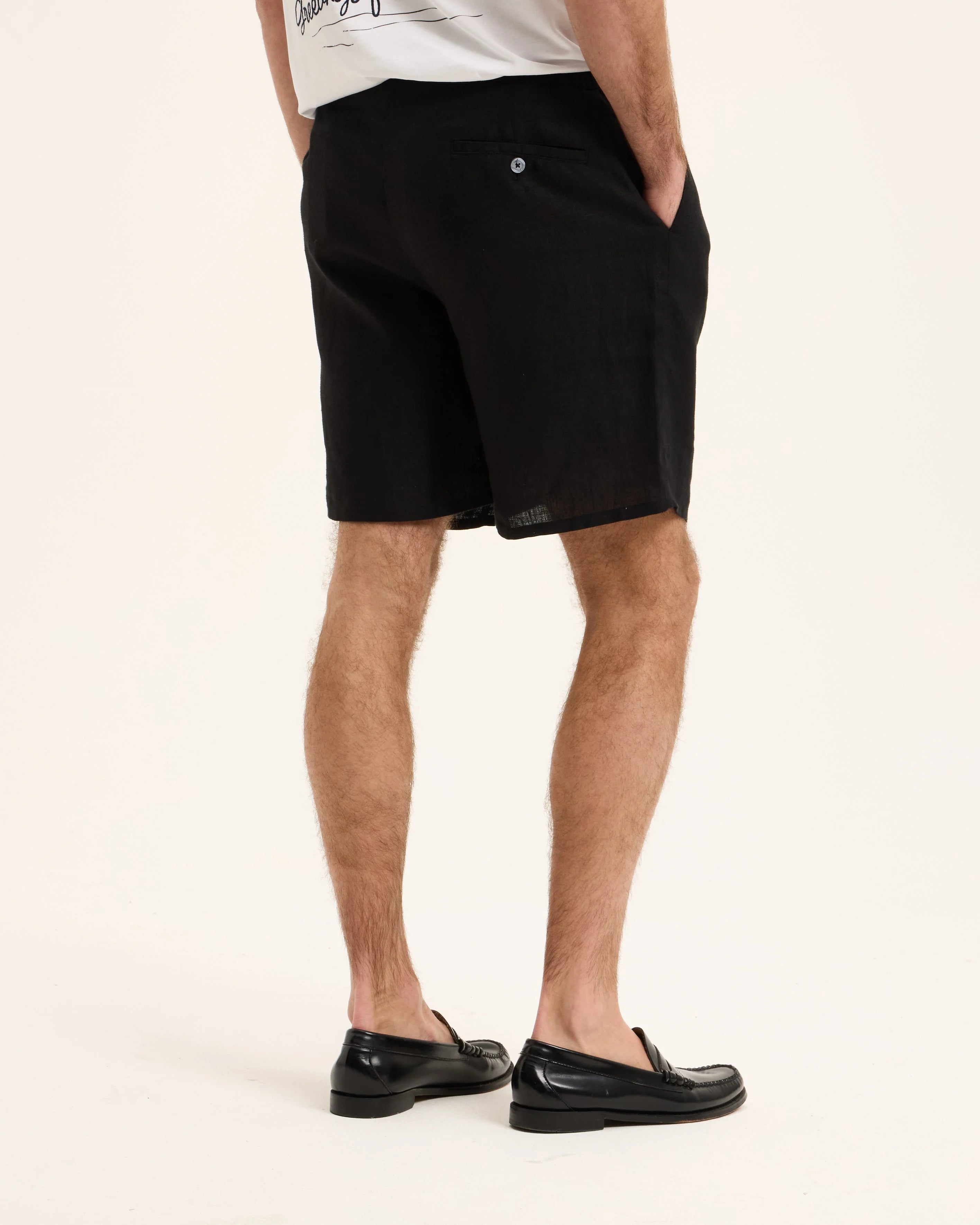 GOOD PEOPLE Hlin Linen Shorts Black