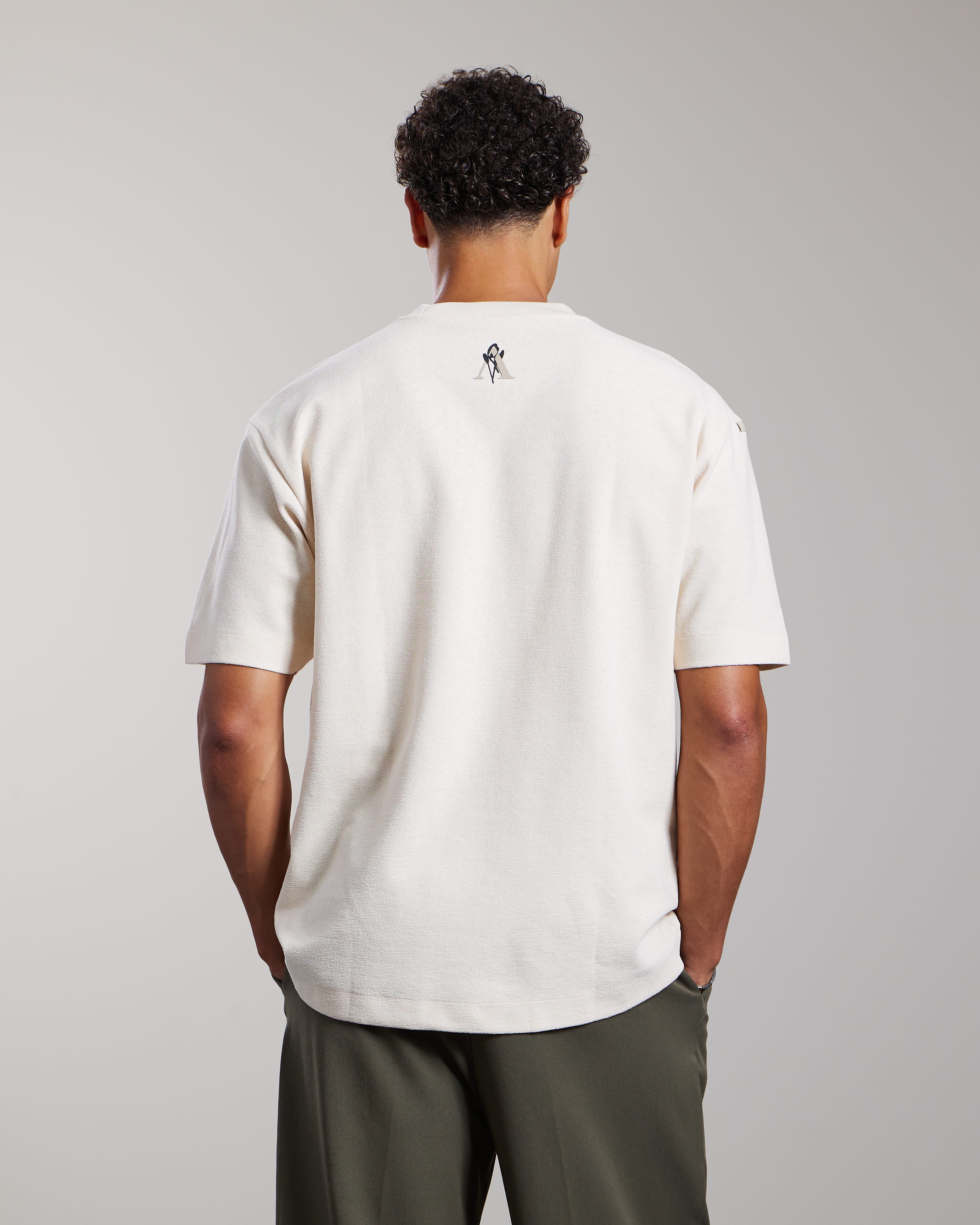 AEDEN HIRO TEE WHITE CAP GREY