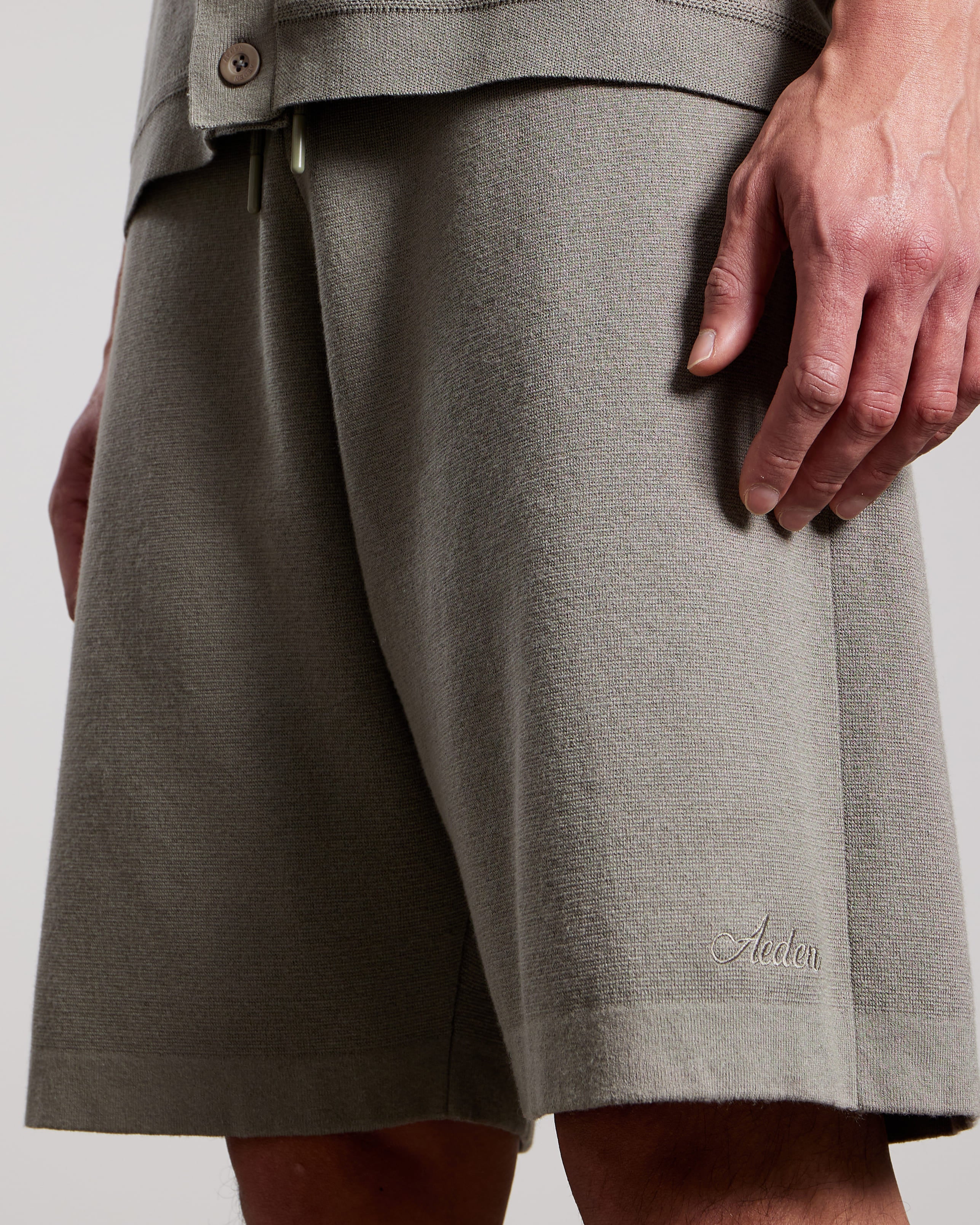AEDEN BOGY SHORTS Vetiver