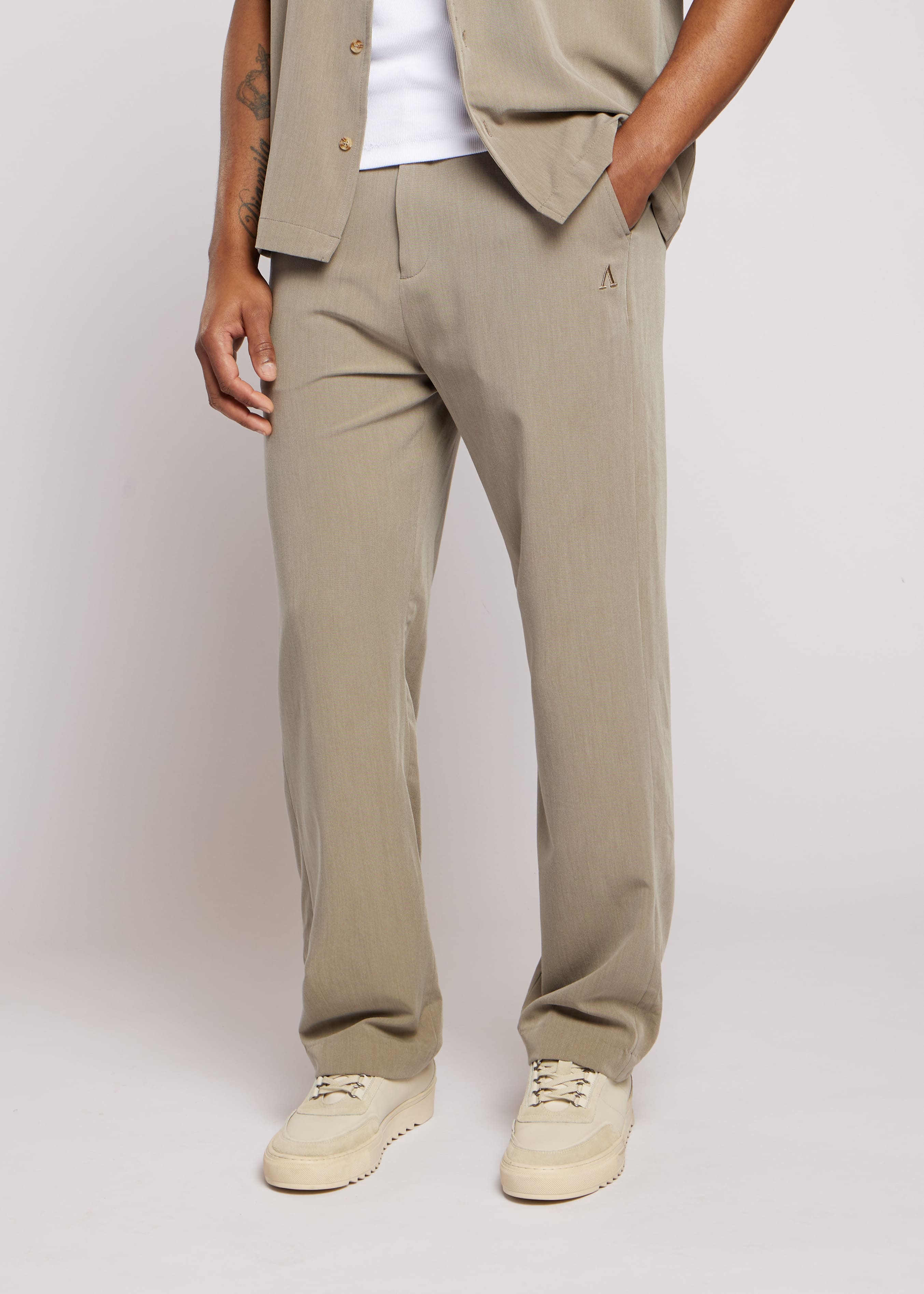 AEDEN NUEVE PANTS Vetiver