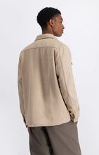 Afbeelding in Gallery-weergave laden, LAW OF THE SEA OPTICA BRUSHED HERRINGBONE SHIRT Sand