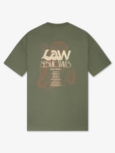 Afbeelding in Gallery-weergave laden, LAW OF THE SEA SCALE ARTWORK T-SHIRT Tea Leaf